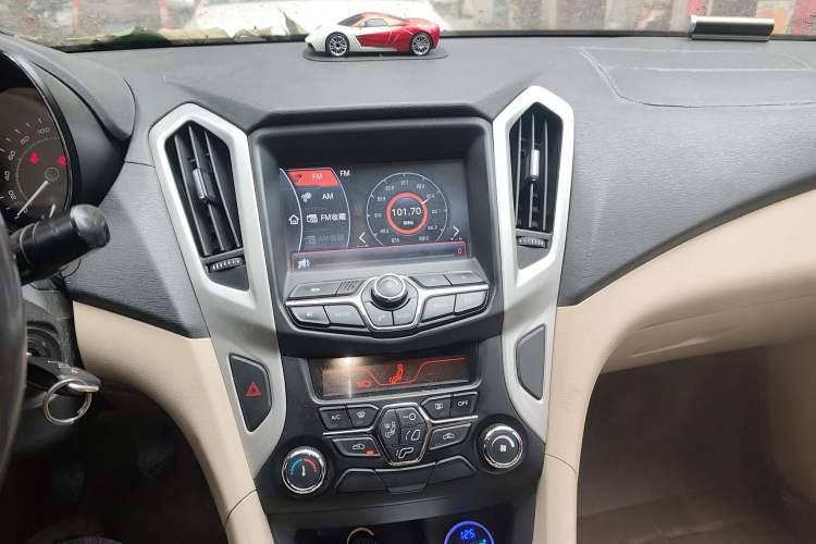 Used Chery Arrizo 7 2015 1.6L Manual ZhiShang Edition