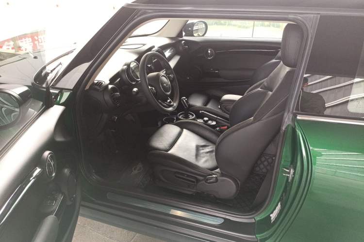 Used MINI 2020 1.5T COOPER Artist
