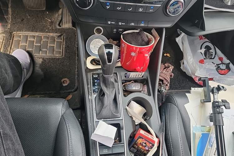 Used Hyundai Tucson 2015 2.0L Automatic Two-Wheel Drive Smart Version
