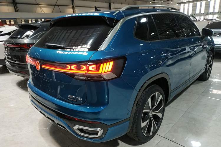 Used Volkswagen Tayron 2023 380TSI Four-Wheel Drive R-Line Pro Smart Edition Rear Right 45 Deg