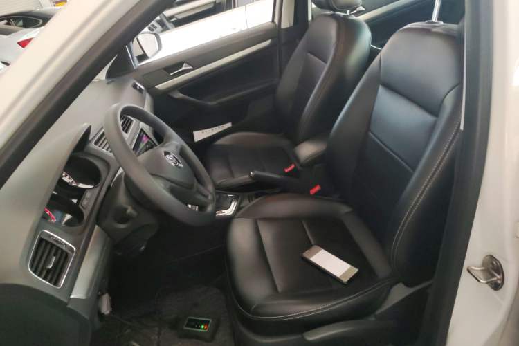 Used Volkswagen Lavida 2018 Classic 1.5L Automatic Fashion Edition China VI Standard Left Front Seat