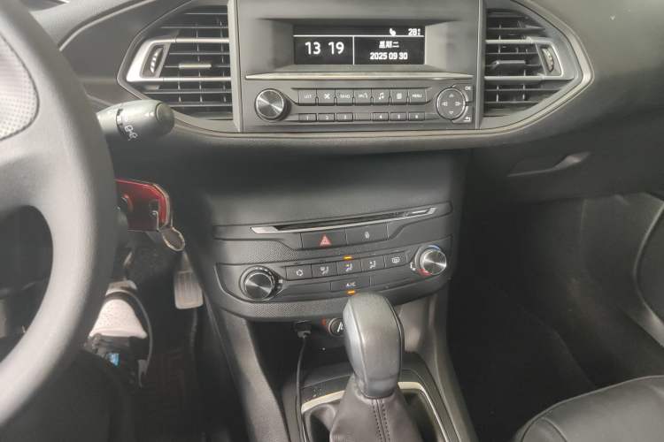 Used Peugeot 308S 2015 1.2T Automatic Shangchi Edition
