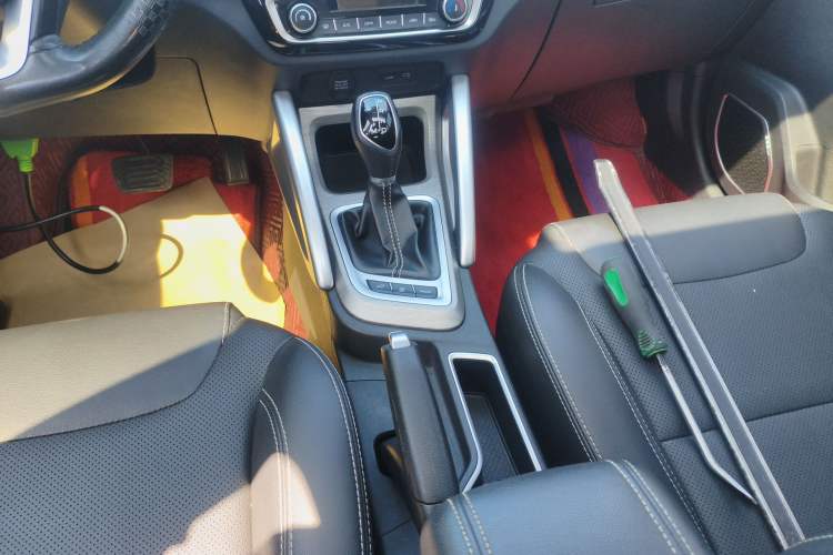 Used Geely Auto Vision X3 2017 1.5L Automatic Luxury Model Gear Lever