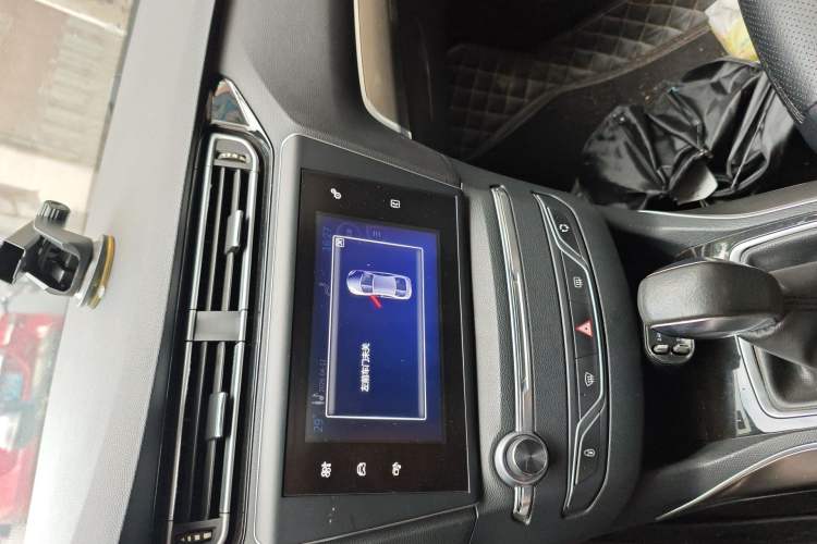 Used Peugeot 408 2015 1.2T Automatic Luxury Edition Audio And AC Panel