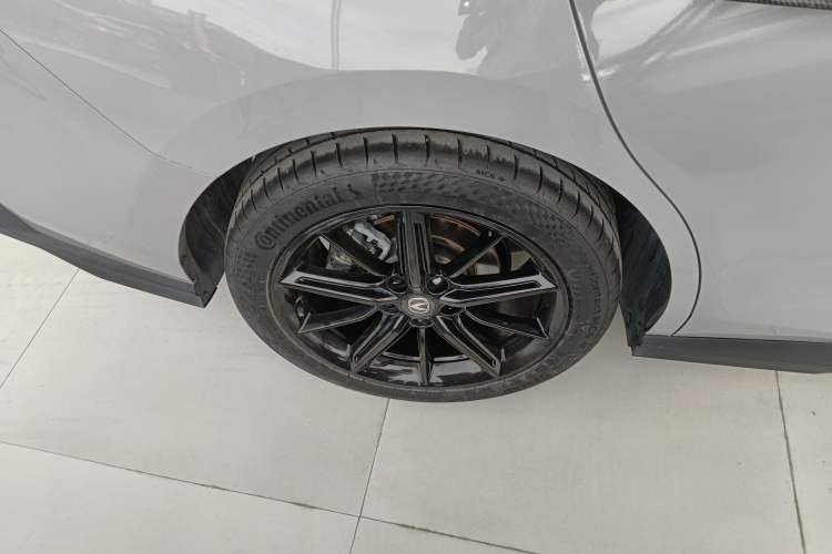 Used CHANGAN UNI-V 2022 1.5T Prestige Version Exterior 3