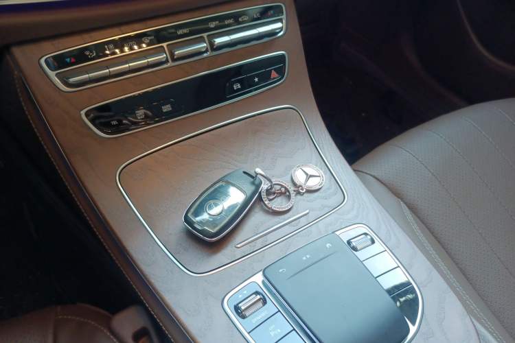 Used Mercedes-Benz E-Class 2023 Updated E 300 L Fashion Edition