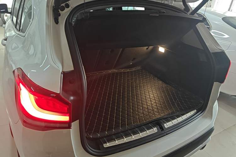 Used BMW X1 2021 Restyled sDrive25Li Leading Edition
