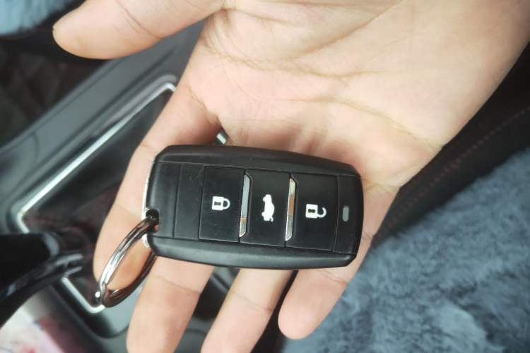 Used Changan CS75 2016 1.8T Automatic Elite Model China V Standard