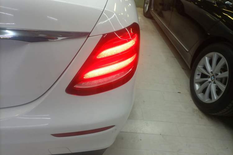 Used Mercedes-Benz E-Class 2017 E 200 L Sport 4MATIC
