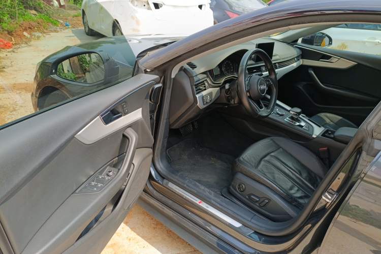 Used Audi A5 2017 Sportback 40 TFSI Fashion Model Driver Seat