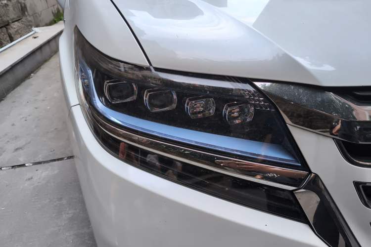 Used Honda Elysion 2019 2.0L Hybrid Luxury Edition
