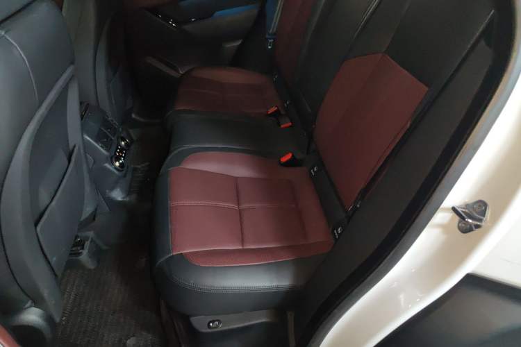 Used Land Rover Range Velar 2024 Flagship Edition Left Rear Seat