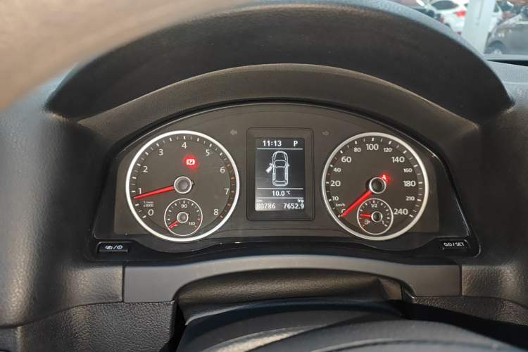 Used Volkswagen Tiguan 2016 280TSI Automatic Two-Wheel-Drive Silk Road Style Edition Instrument Cluster