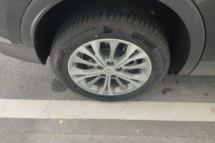 Used Buick Envision 2023 Encore Plus 652T Five-Seat Luxury Model
