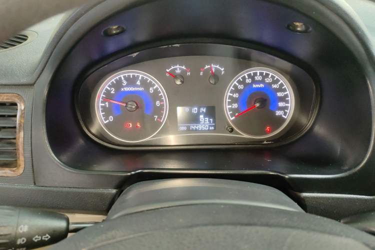 Used Dongfeng Fengon 330 2014 1.5L Manual Utility Version DK15