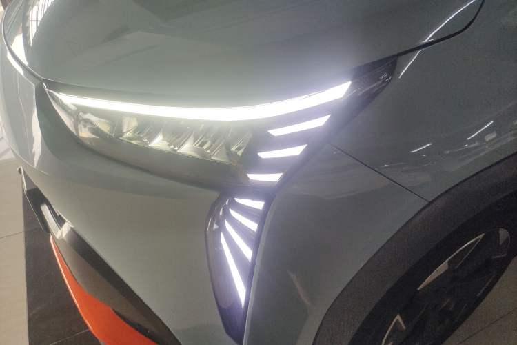 Used AION Y 2022 70 Intelligent Edition Lithium Iron Phosphate Left Front Headlight