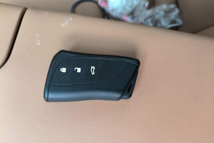 Used Lexus ES 2020 200 Excellence Edition