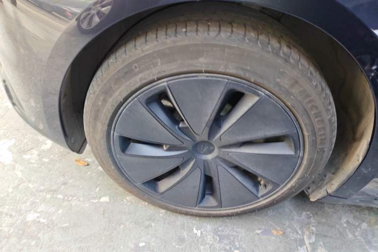 Used Tesla Model 3 2023 Long-Range All-Wheel-Drive Version