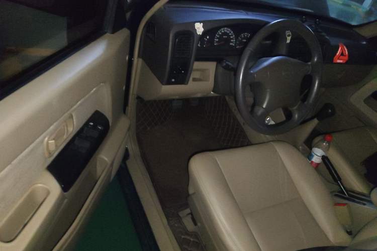 Used Dongfeng Ruichi 2013 2.4L Gasoline Two-Wheel Drive Standard Version ZG24
