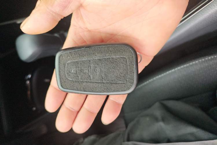 Used Toyota IZOA 2021 2.0L Yichi SPORT