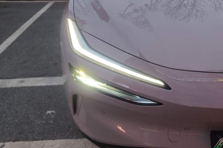 Used ONVO L60 2024 60 kWh Rear-Drive Version