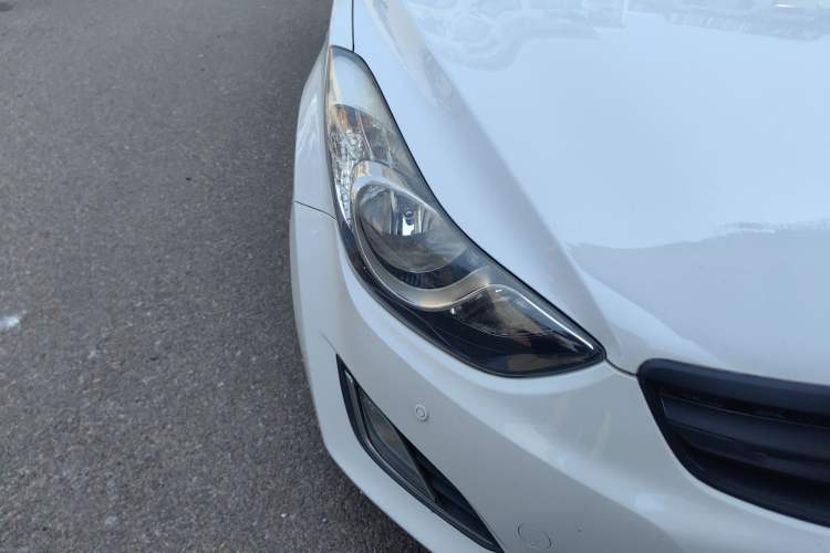 Used Hyundai Elantra (5th Generation / Langdong) 2015 1.6L Automatic Fashion Model
