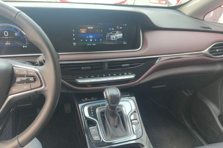 Used GAC Trumpchi M6 2023 PRO 270T DCT Luxury Edition Audio And AC Panel