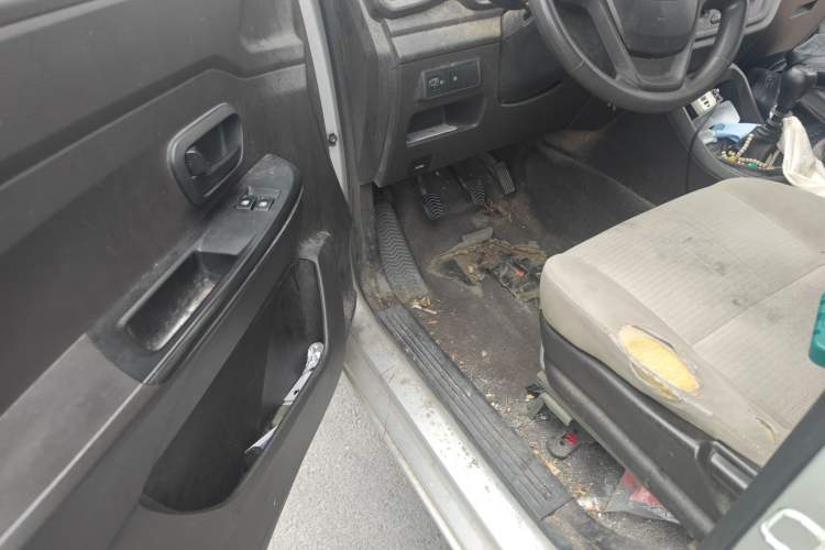 Used Wuling Hongguang V 2019 1.5L Jingqu Version China VI LAR