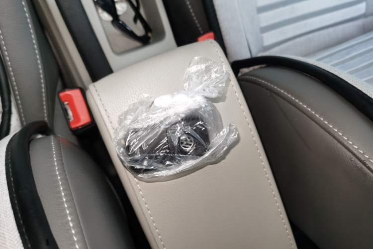 Used Volkswagen Gran Lavida 2013 1.6L Automatic Luxury Model
