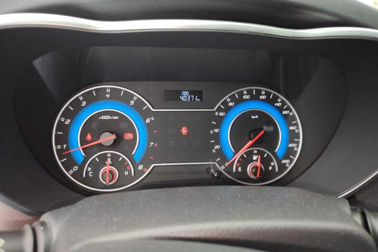 Used Haima V70 2016 2.0L Manual - Enjoyment Version 6 Seats