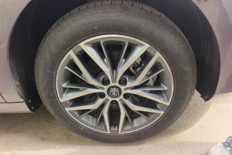 Used BYD Qin PLUS 2023 Champion Edition EV 420KM Leading Model
