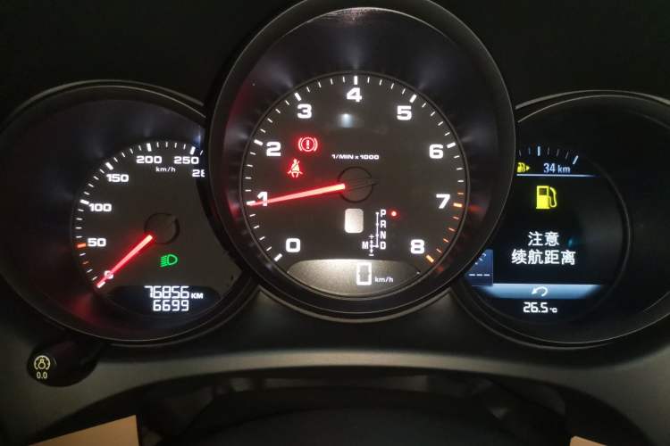 Used Porsche Macan 2018 Macan 2.0T Instrument Cluster