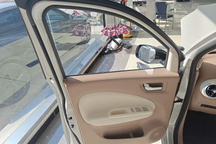 Used Wuling Hongguang MINIEV 2025 Four-Door Version Advanced Edition
