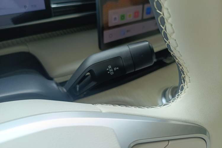 Used Geely Galaxy E5 2024 530km Starship Edition Gear Lever