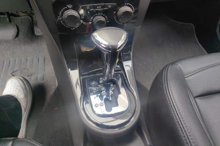 Used Citroen C-Quatre 2014 VTS Version 2.0L Automatic Premium Model Gear Lever