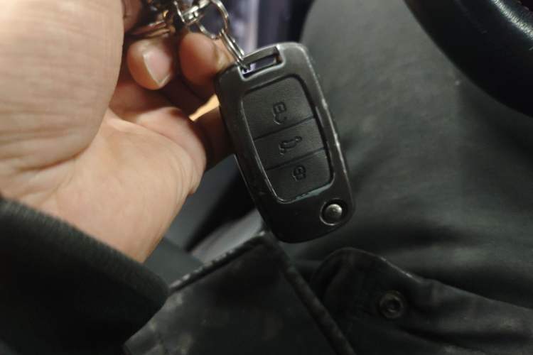 Used Volkswagen Sagitar 2017 1.6L Automatic Comfort Model Vehicle Key