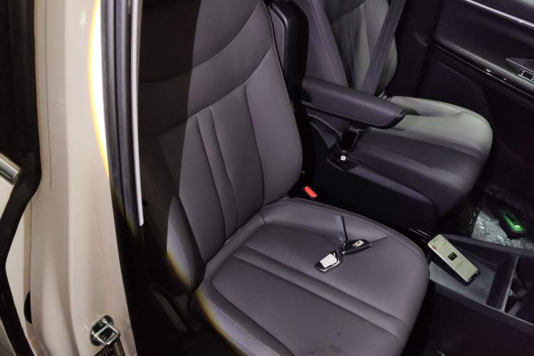 Used SAIC MAXUS Dajia 7 2024 Revised Version Super Hybrid Long-Range Edition Enjoyment Version
