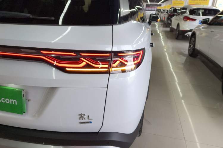 Used BYD Song L DM-i 2025 Intelligent Driving Version 112 km Beyond-Range Type
