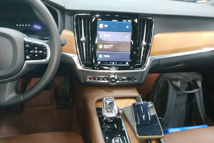 Used Volvo S90 2023 B5 Zhiyi Luxury Edition
