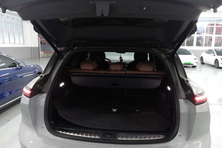 Used Nio ES6 2024 75 kWh