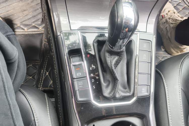 Used Volkswagen Passat 2016 330TSI DSG Luxury Edition