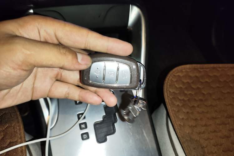 Used Hyundai ix35 2015 2.0L Automatic 2WD Smart Version China V Standard
