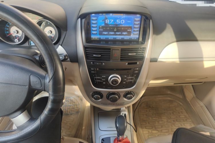 Used Buick Excelle 2013 1.5L Automatic Classic Model Audio And AC Panel