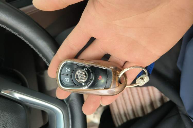 Used Buick Envision 2018 20T Two-Wheel Drive Luxury Model