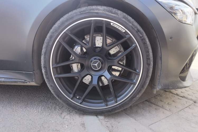 Used Mercedes-Benz AMG GT 2019 AMG GT 50 four-door sports car Right Front Wheel Hub