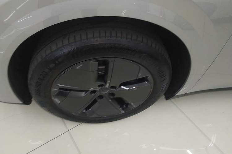 Used Li Auto Li Auto i8 2025 Model Standard Version
