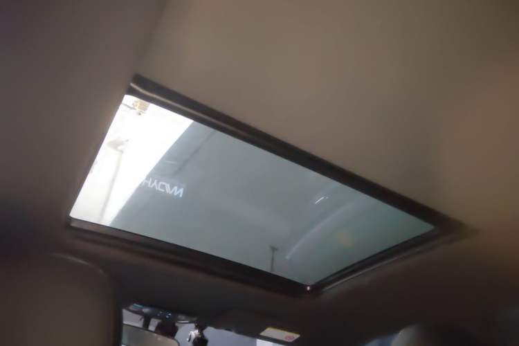 Used Hycan Z03 2022 510 km Range Trendy Cool Version 135 kW 63.98 kWh
