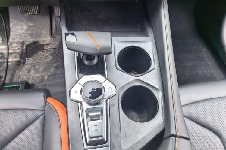 Used CHANGAN UNI-V 2023 1.5T Prestige Model Gear Lever