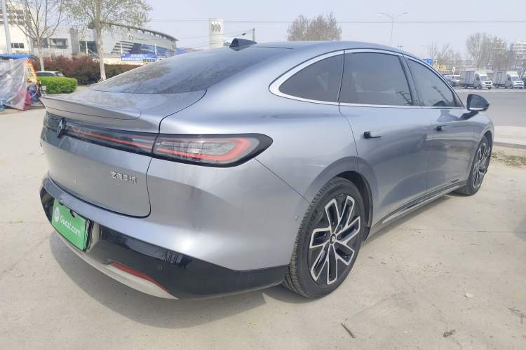 Used Baojun Enjoy 2025 All-Electric 600km Luxury Edition
