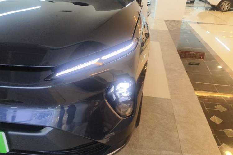 Used Nio ES8 2023 75 kWh Executive Edition Left Front Headlight